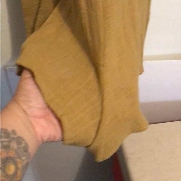 Lush mustard jumpsuit /short size small - Picture 3 of 8